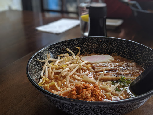 Nom Nom Ramen